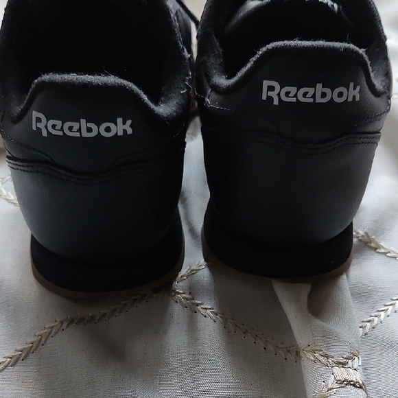 Reebok Classic Leather Shoes Sneakers Black Low Top Retro‎ Kids 5.5 - Picture 5 of 6